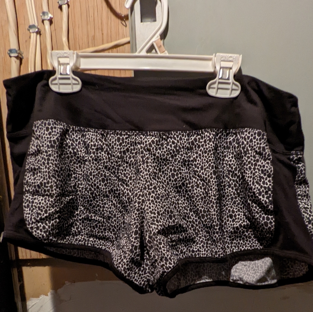 Nike DRI fit shorts size medium